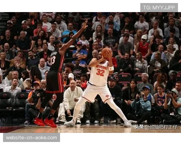 尼克斯力克热火锁定季后赛席位，布伦森连续五场得分30+